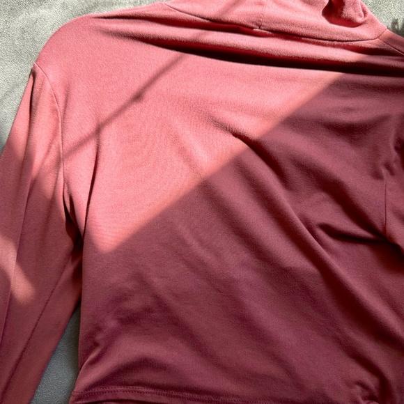 Urban Outfitters Maxine Cutout Mock Neck Top - Size S - Picture 6 of 13